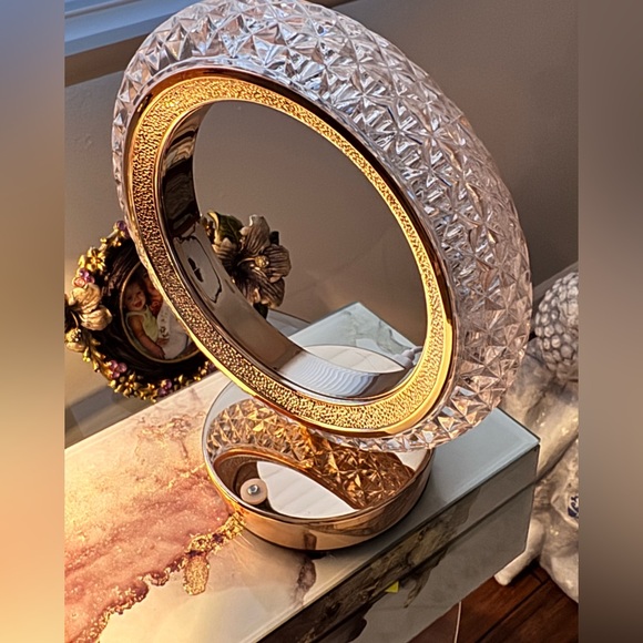 Tech Mod Crystal LED Mood Moon Light Ring - Picture 4 of 7